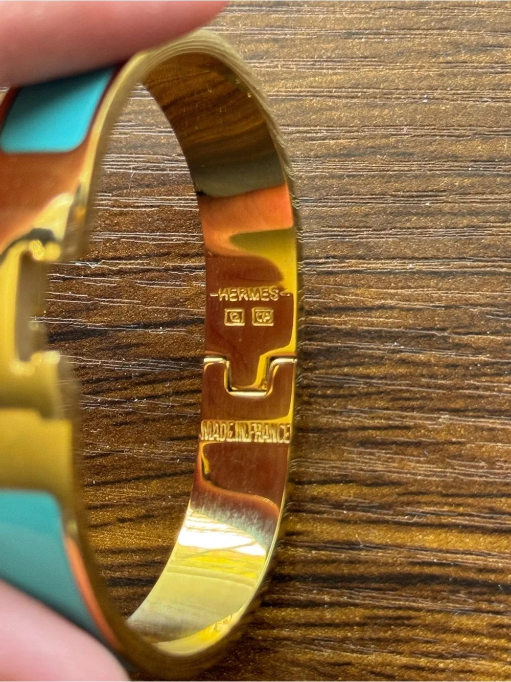 Beautiful Hermes Gold and Turquoise Enamel Clic H Bracelet - Picture 7 of 13